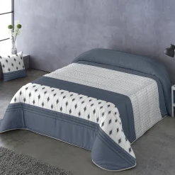 Dekbed in microvezel met strepenmotieven 200g/m2