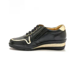Derby's met comfortbreedte, in leer met metallic details