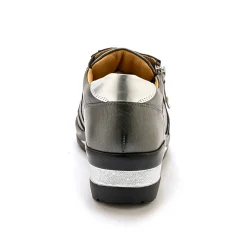 Derby's met comfortbreedte, in leer met metallic details