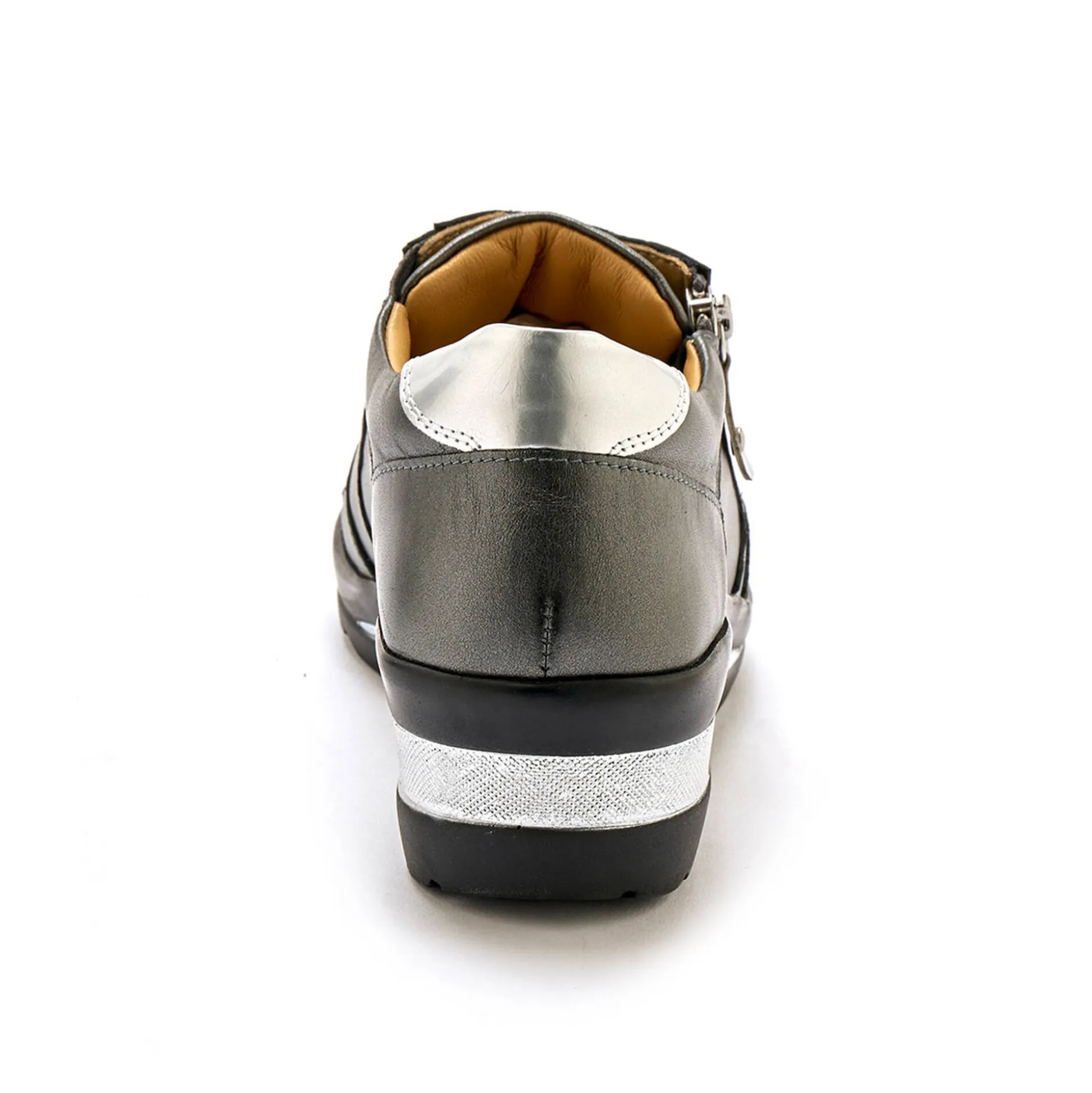 Derby's met comfortbreedte, in leer met metallic details