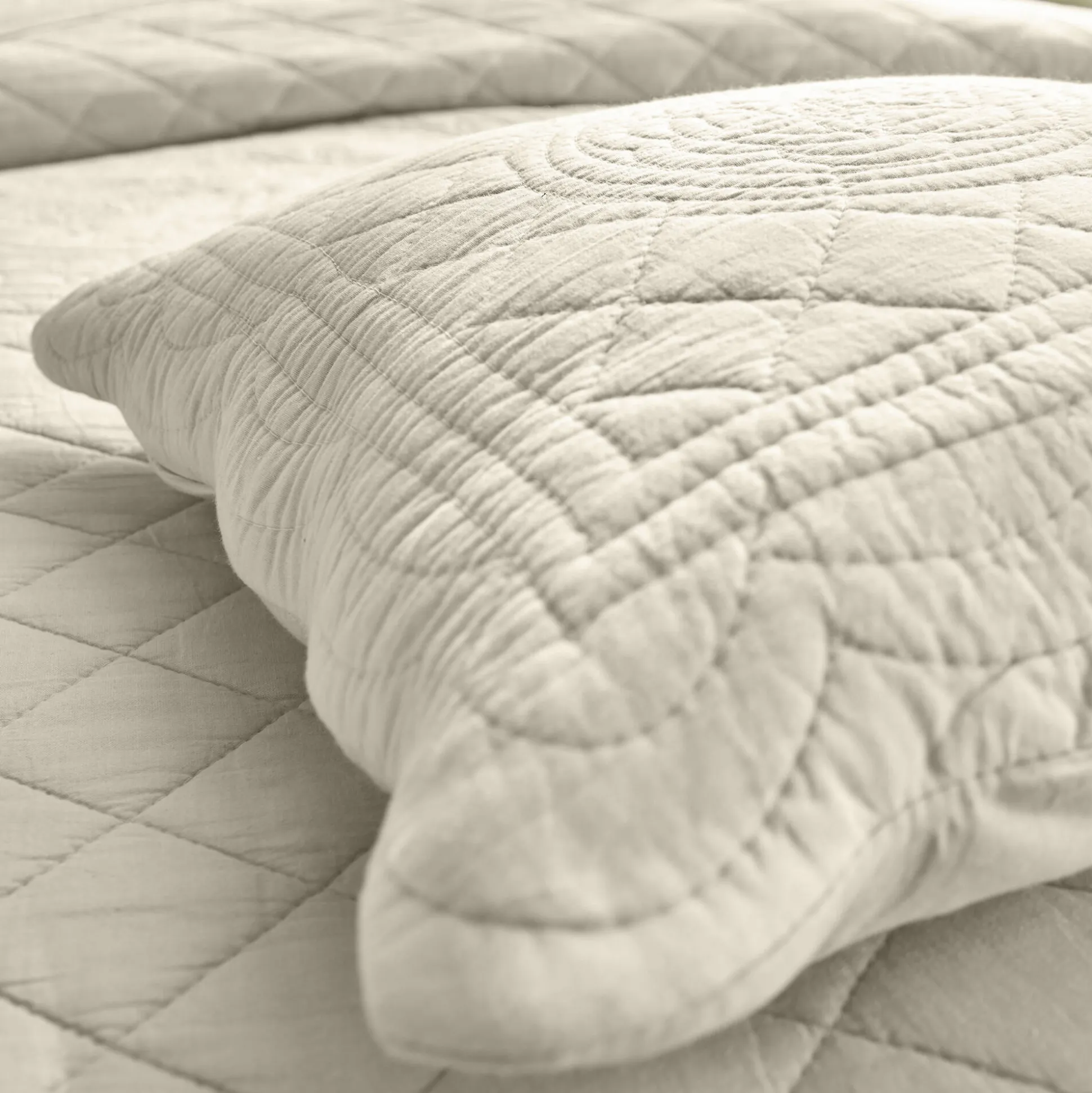 Effen bedsprei in boutisstijl Cassandre