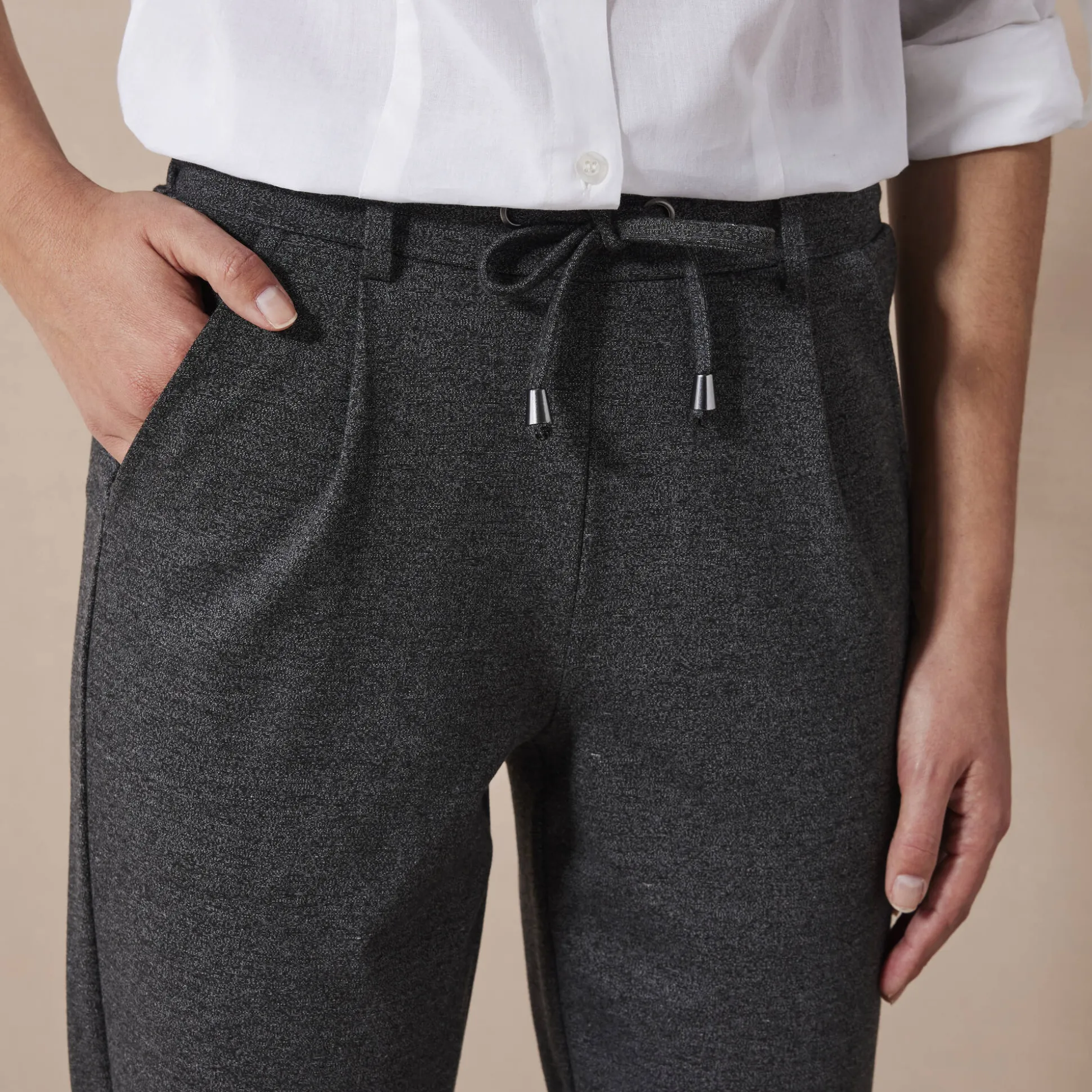 Effen chino broek, milanotricot
