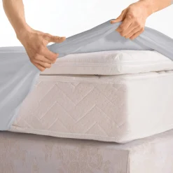 Effen hoeslaken in katoenbatist, hoeken van 40 cm