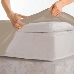Effen hoeslaken in katoenbatist, hoeken van 40 cm
