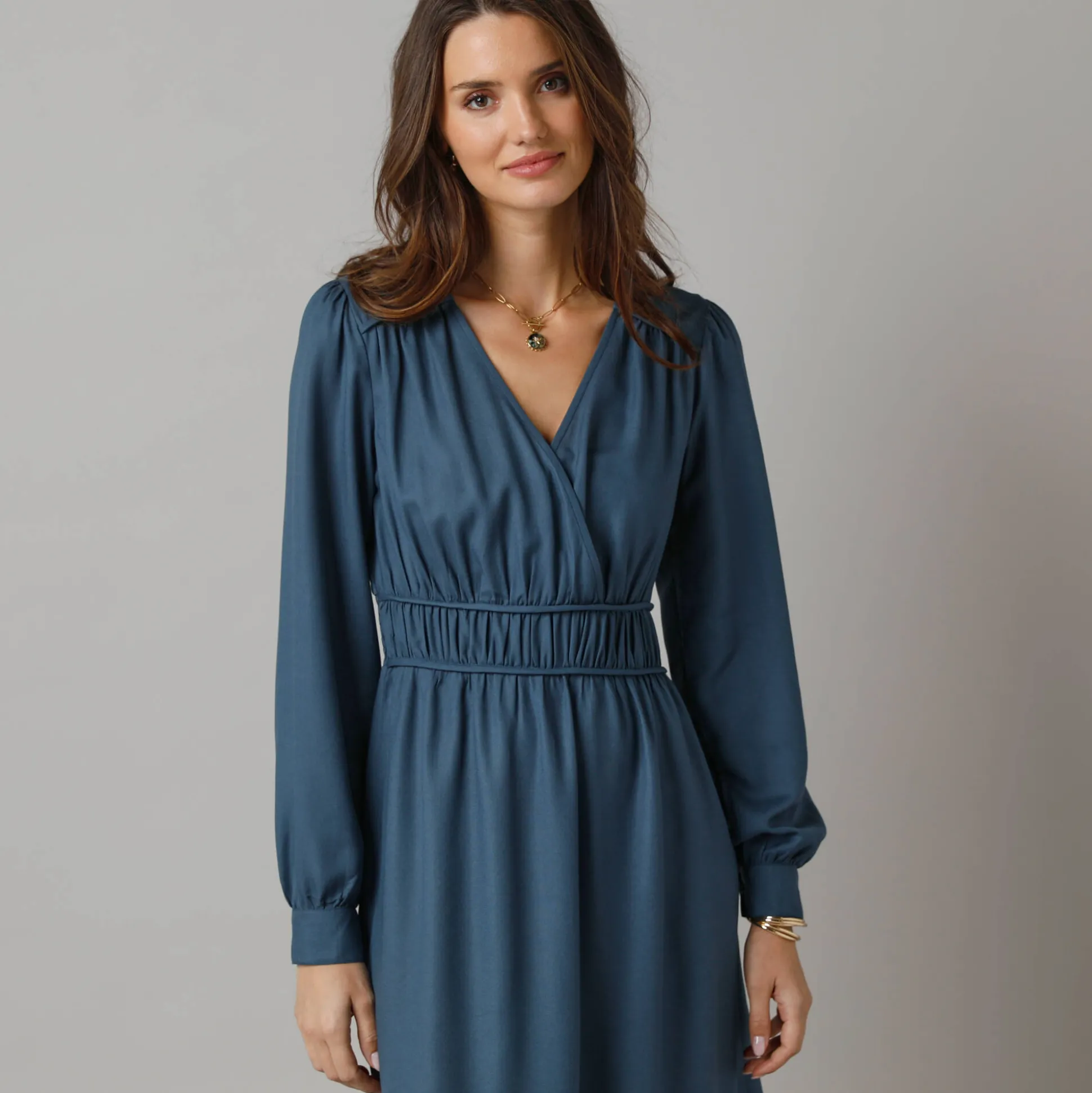 Effen jurk met lange mouwen, strookdetails