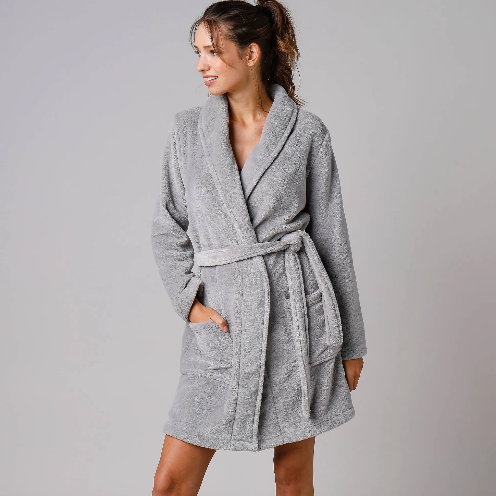 Effen peignoir in fleece met pluchetouch - 92 cm lang, lange mouwen