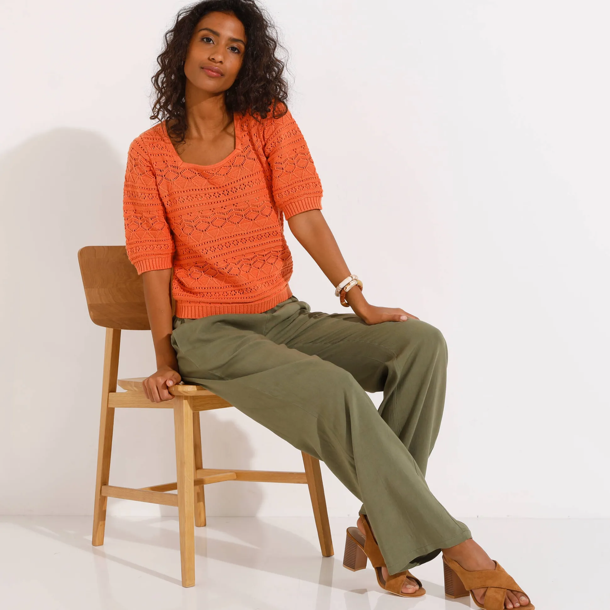 Effen trui met vierkante hals, ajourtricot