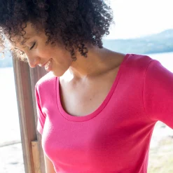 Effen T-shirt met korte mouwen en ronde hals in biokatoen(**)