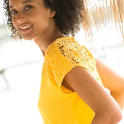 Effen T-shirt met macramé