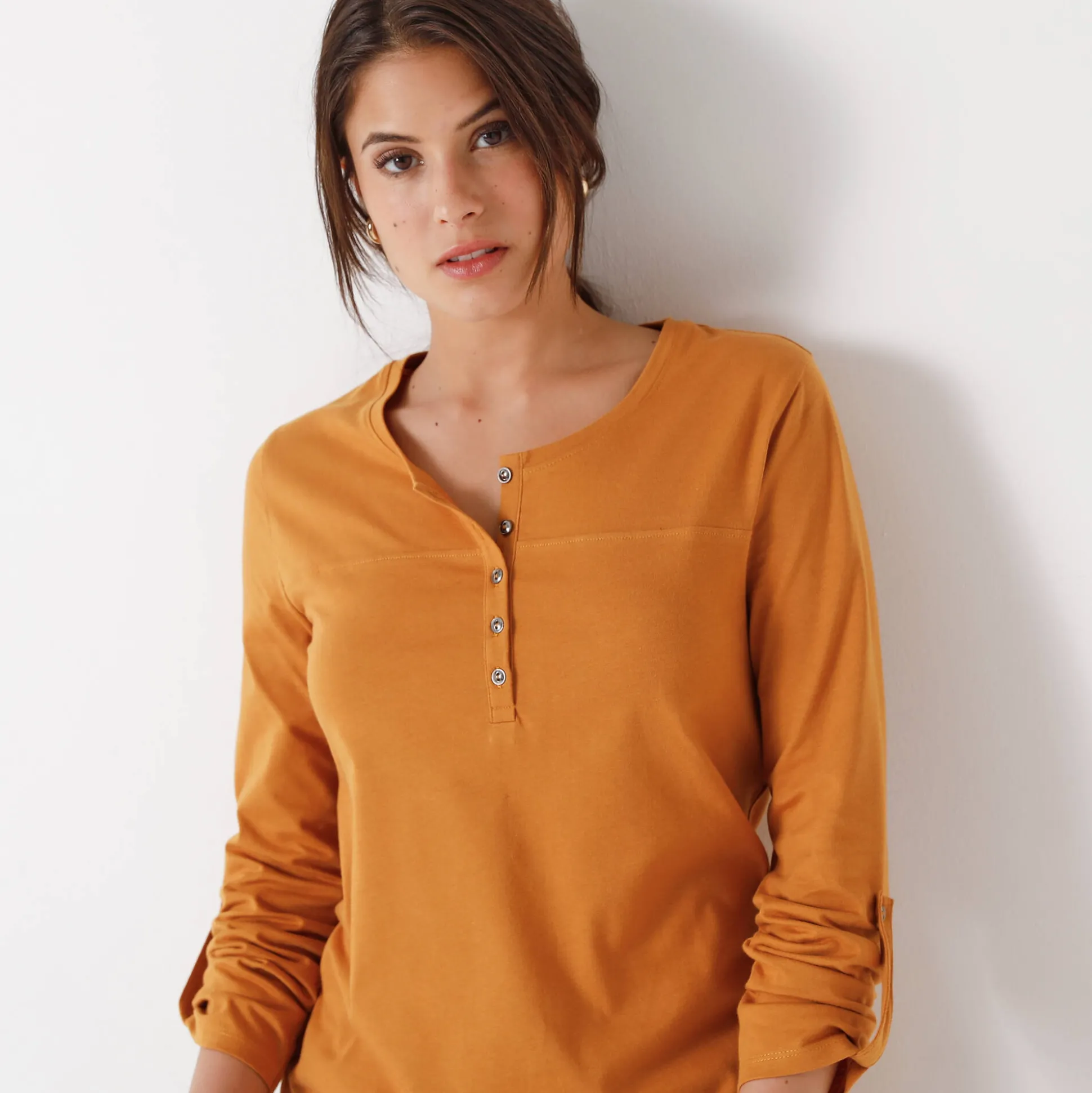 Effen tuniek met Tunesische hals en lange mouwen
