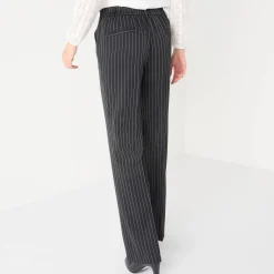 Elegante, rechte broek, gestreept