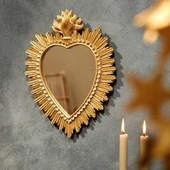Ex-voto spiegel in hartvorm, goudkleurig polyhars
