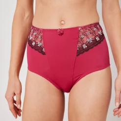 Gaineslip in microvezel en geborduurde tule Caminata