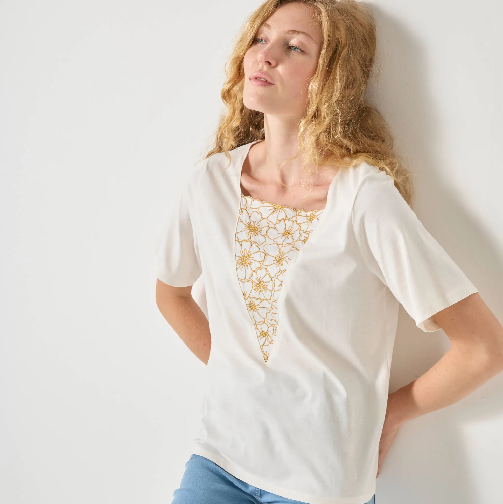 Geborduurd boxy T-shirt, korte wijde mouwen
