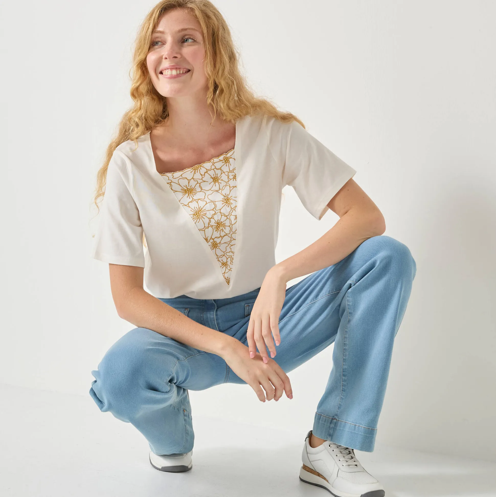 Geborduurd boxy T-shirt, korte wijde mouwen
