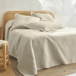 Gematelasseerde bedsprei