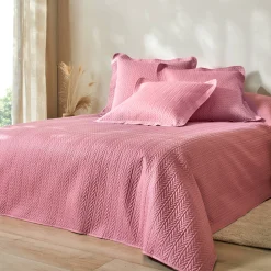 Gematelasseerde bedsprei
