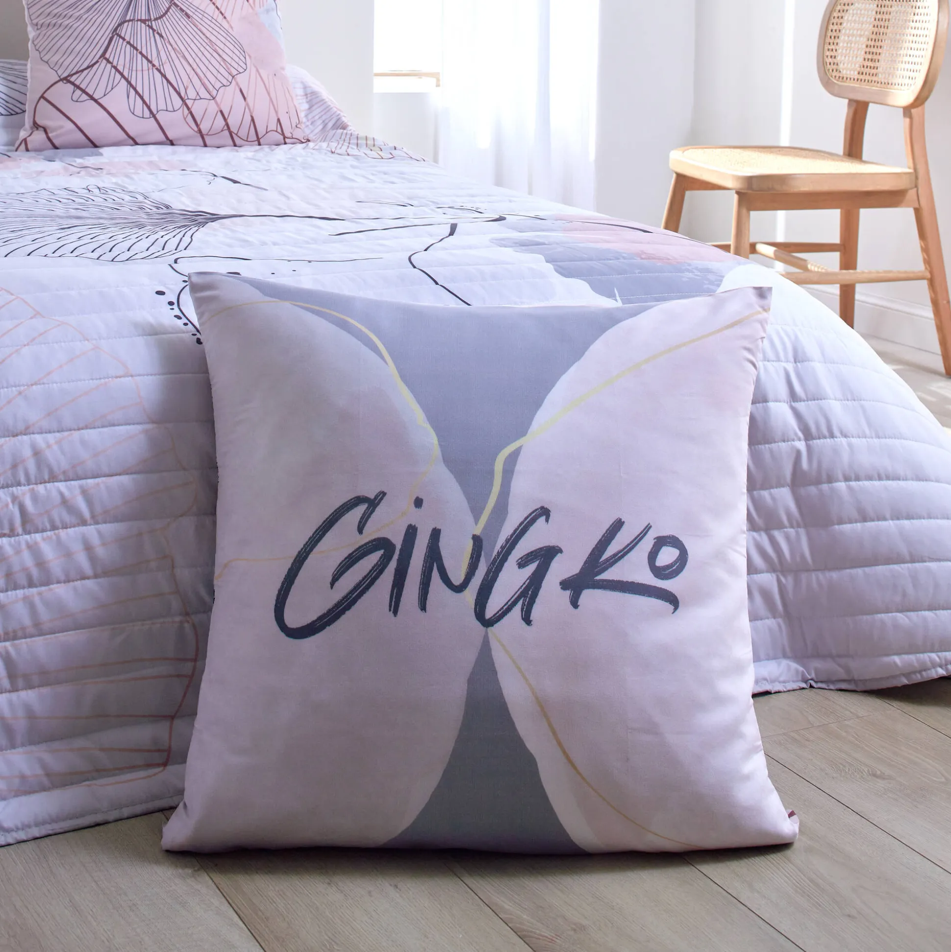 Gematelasseerde bedsprei met ginkgoprint