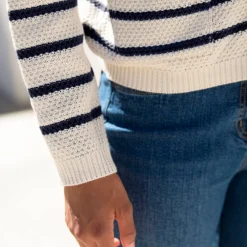 Gestreepte cardigan met officiersknopen, fantasietricot