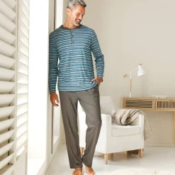 Gestreepte pyjama met Tunesische hals