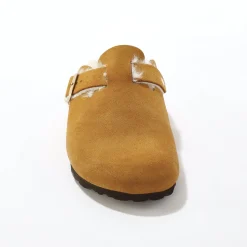 Gevoerde pantoffels in klompmodel, suèdeleer