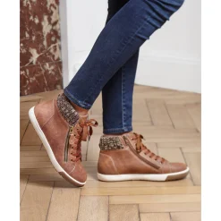 Gevoerde sneakers met hoge schacht, enkelrand in tricot