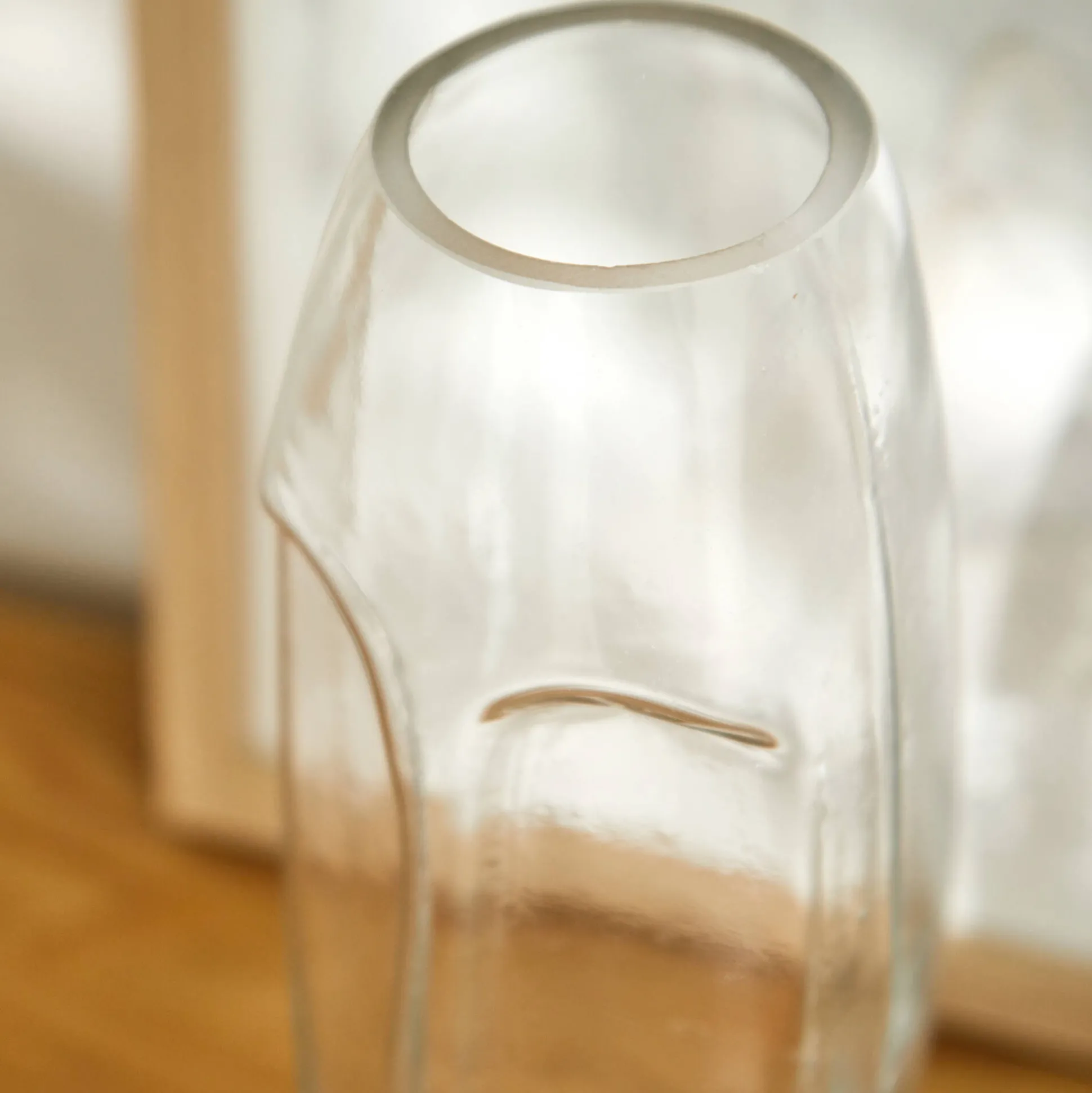 Glazen vaas, gezichtsvorm - hoogte 24 cm