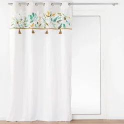 Gordijn met pompons en bloemen