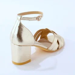 Goudkleurige sandalen met hak