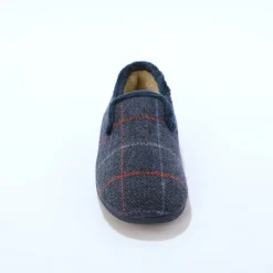 Hoge pantoffels met voering van overwegend wol, ruitenprint