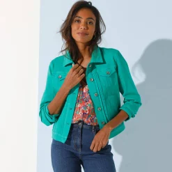 Jasje met knoopsluiting en fantasieplooitjes