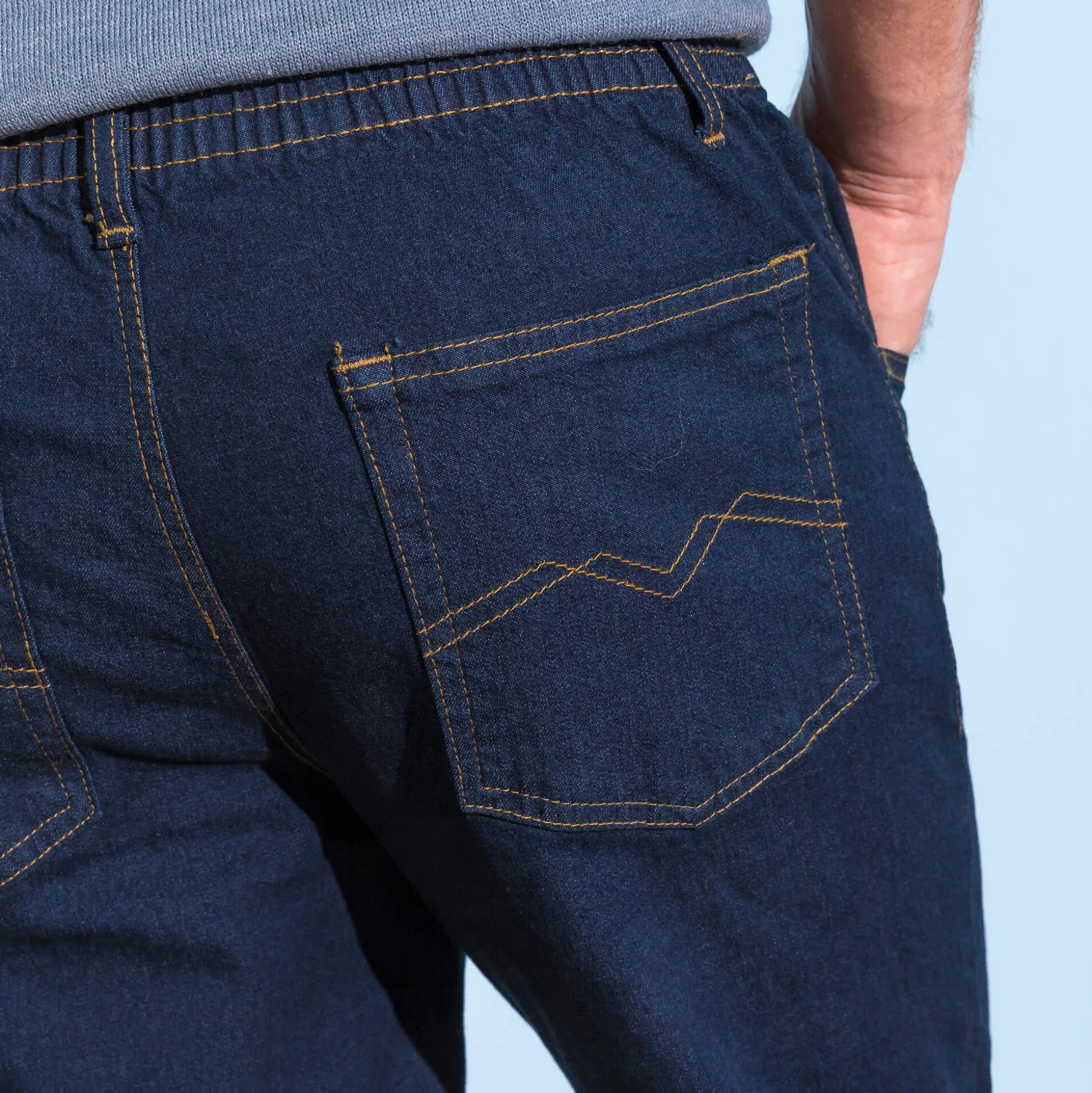Jeans met elastische taille - binnenpijpl. 82 cm