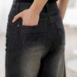 Jeans met ruim model, 5 zakken