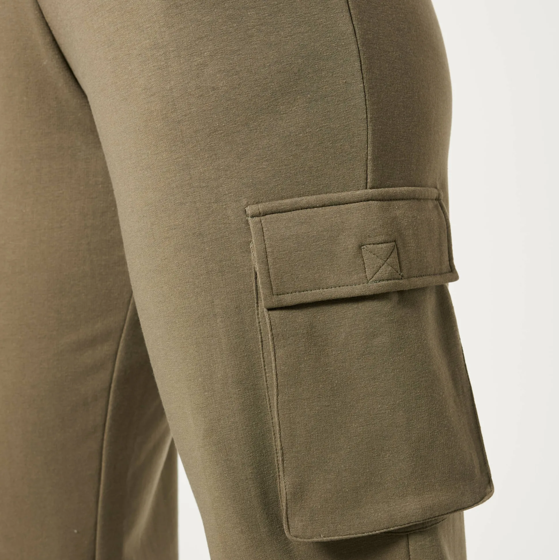 Joggingbroek in battlestijl