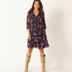 Jurk met plooien, voile met bloemenprint