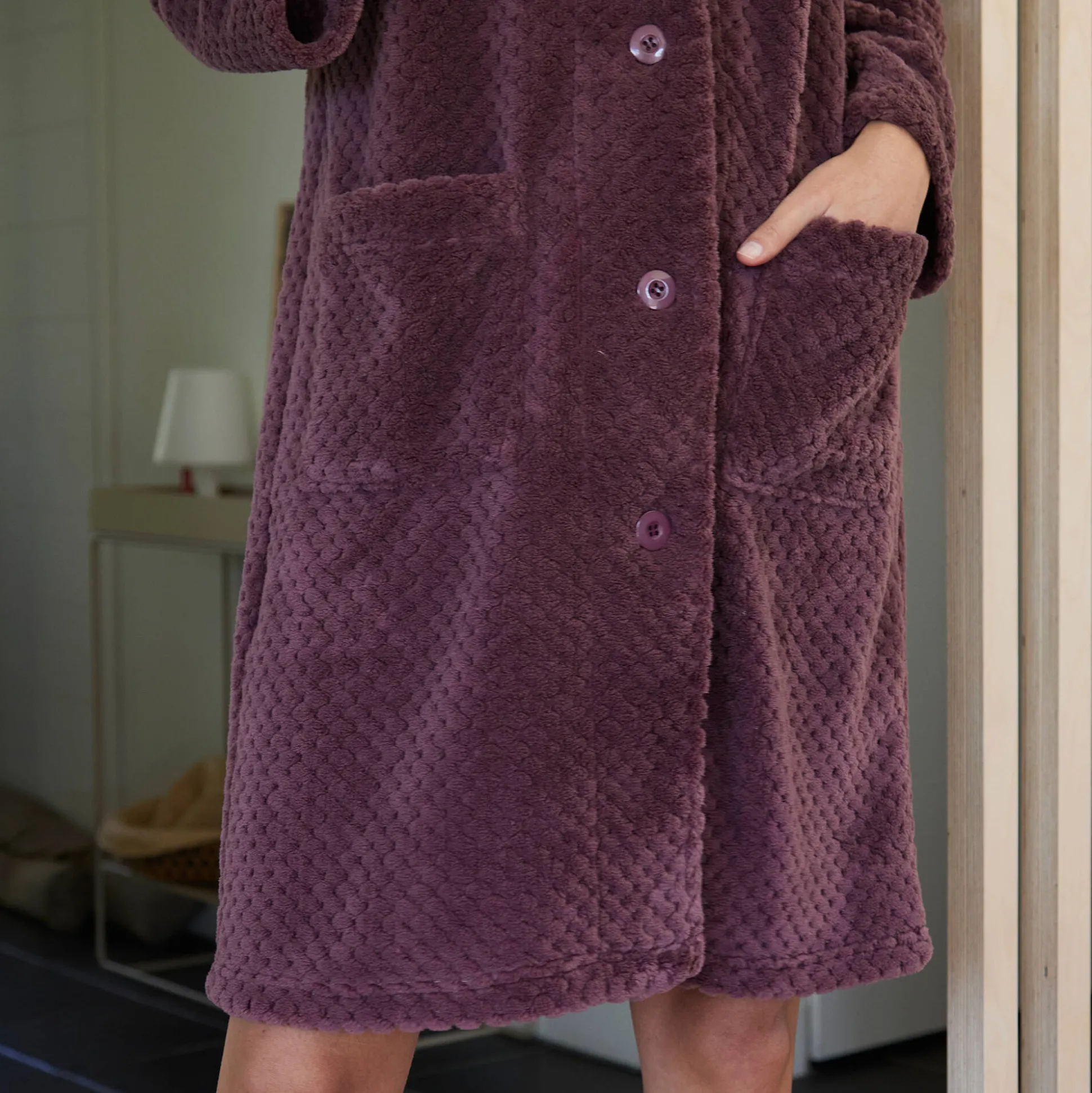Kamerjas in fleecetricot met sjaalkraag - 95 cm lang