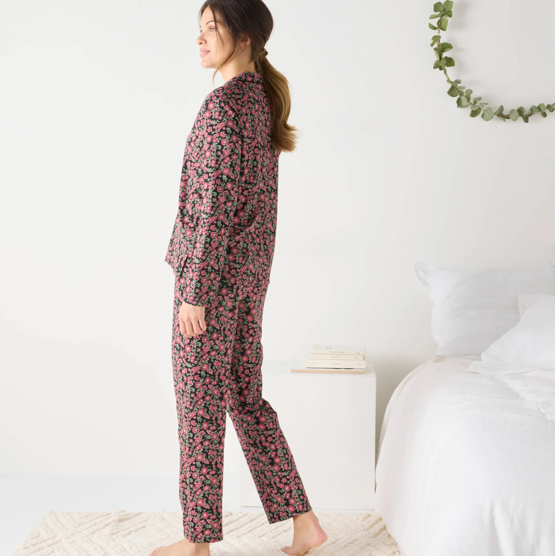 Katoenen pyjama met lange mouwen, bloemetjes en reverskraag