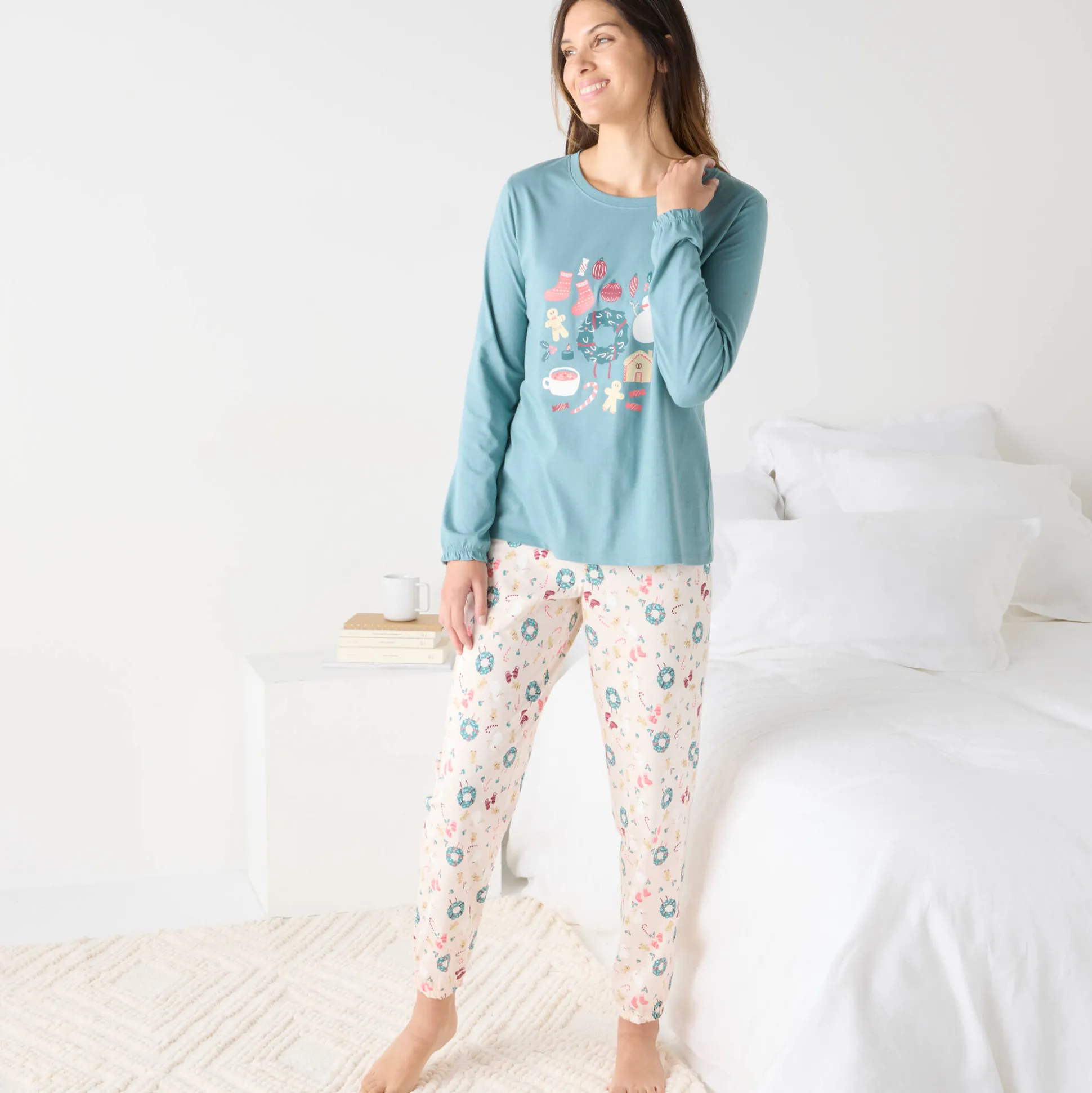 Kerstkrans pyjama + bijpassend slaapmasker