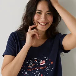 Kort nachthemd met "galaxy" motief en korte mouwen