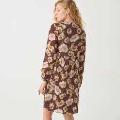 Korte textuurjurk met bloemenprint