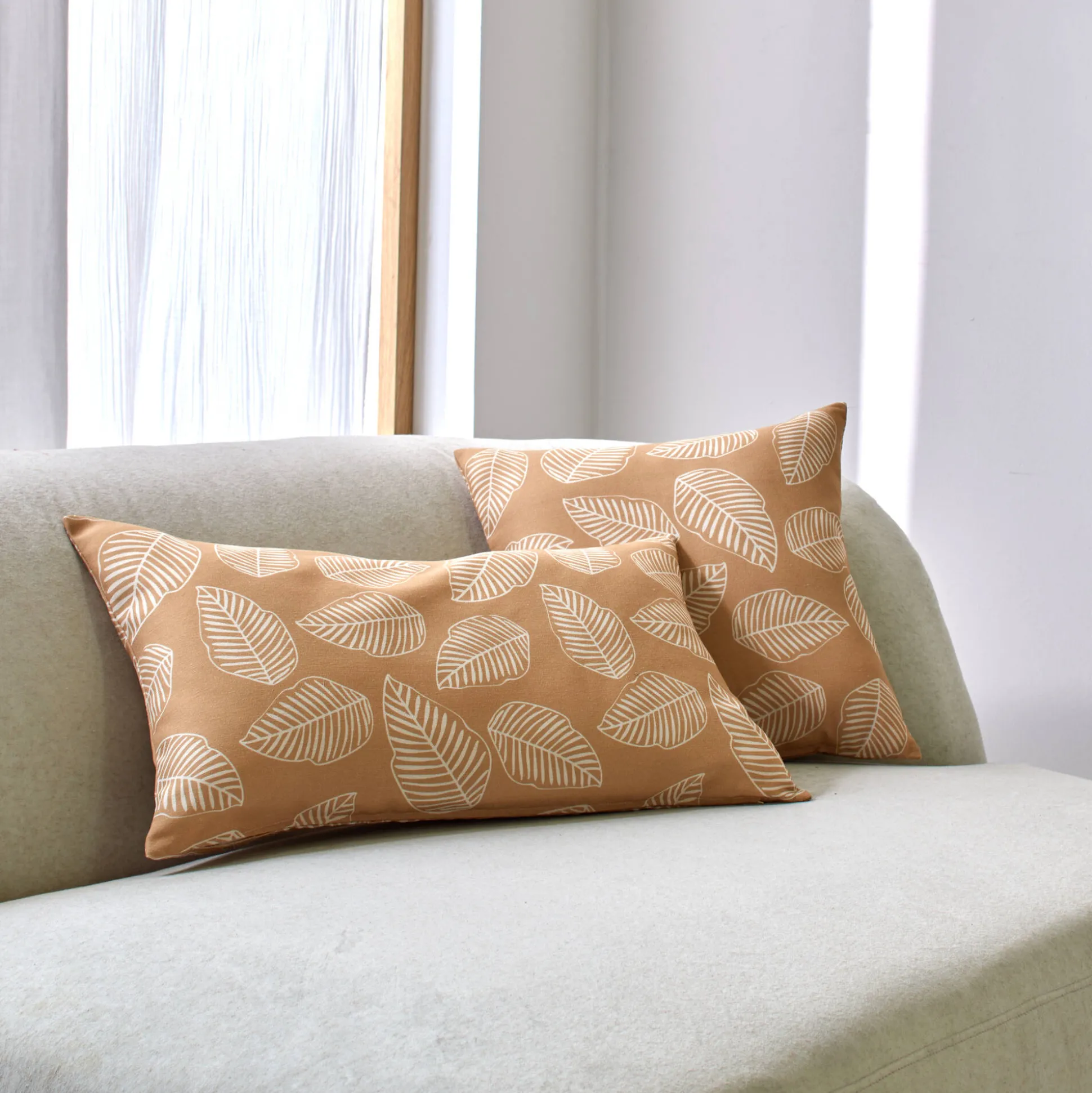 Kussenhoes met kleine bladerenprint - set van 2