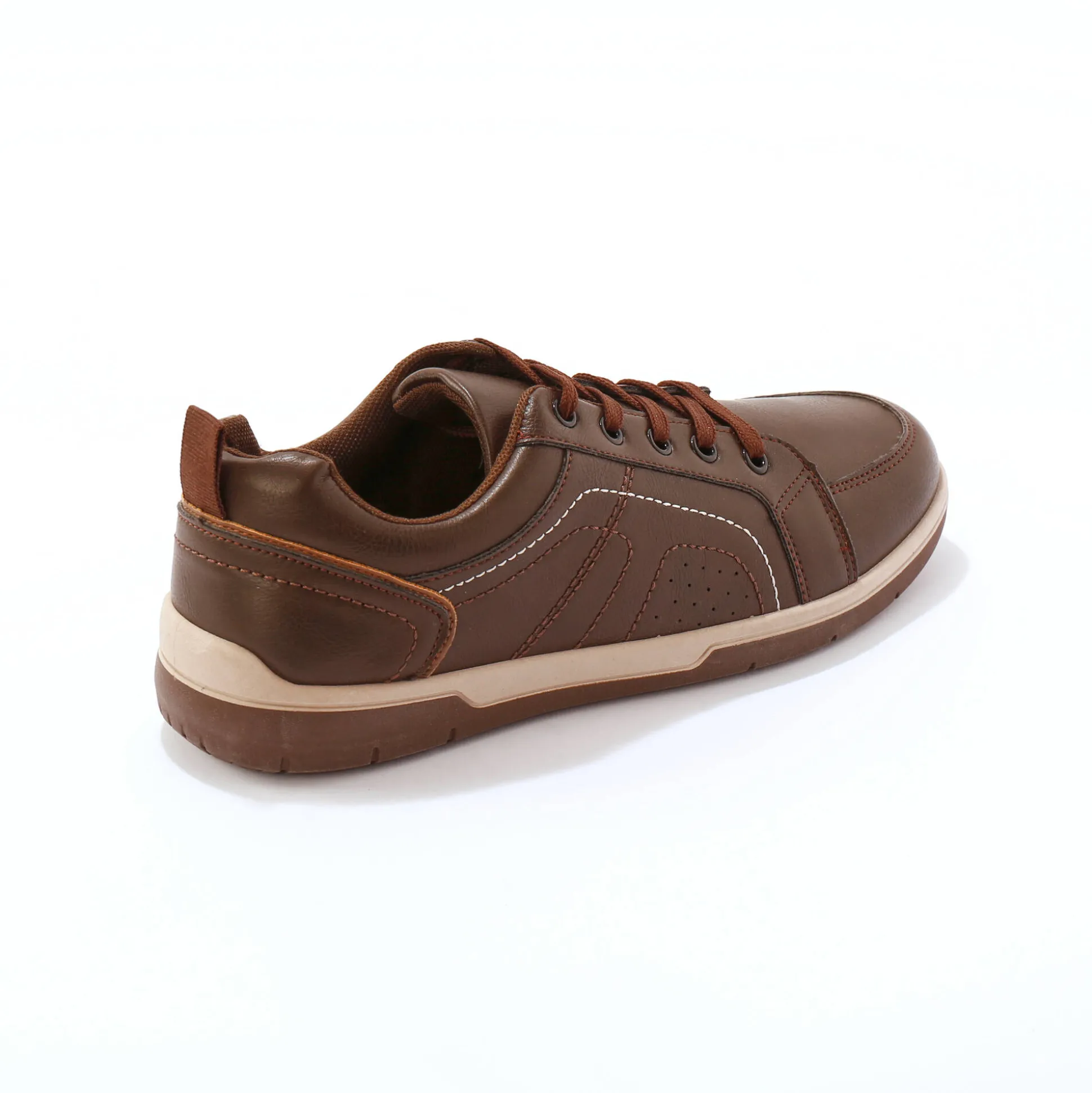 Lage sneakers met veters