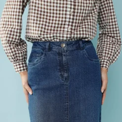 Lange jeansrok, kleine lengtes