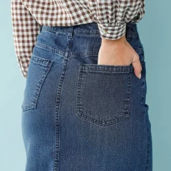 Lange jeansrok, kleine lengtes