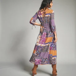 Lange jurk met patchworkprint en V-hals