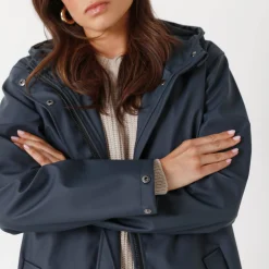 Lange regenjas, gevoerd met fleece, gerecycleerd polyester**
