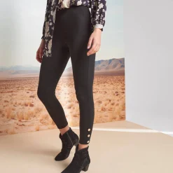 Legging, boutons fantaisie