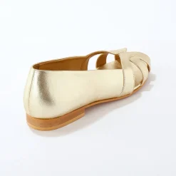 Leren ballerina's met open neus