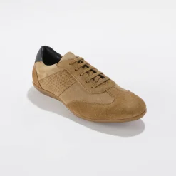 Leren Derbies met vetersluiting en geperforeerde details