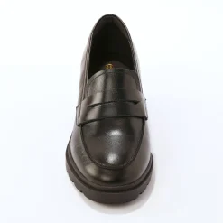 Leren mocassins met hak, gekartelde zool